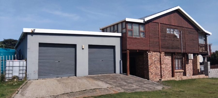 6 Bedroom Property for Sale in Kaysers Beach Eastern Cape